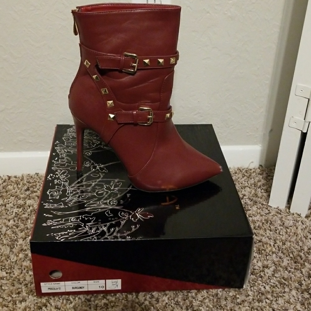 Boot heels